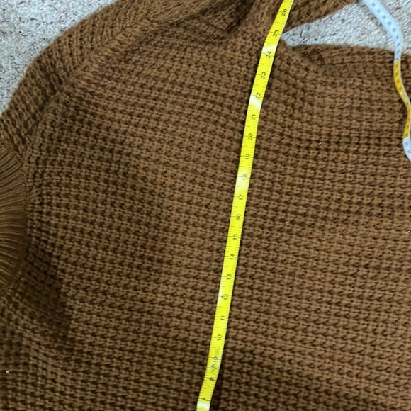 Versona sweater size xl - Picture 4 of 7